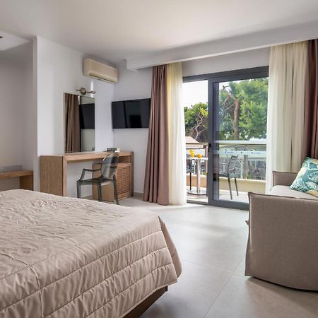 Lagomandra Beach Hotel Dış mekan fotoğraf