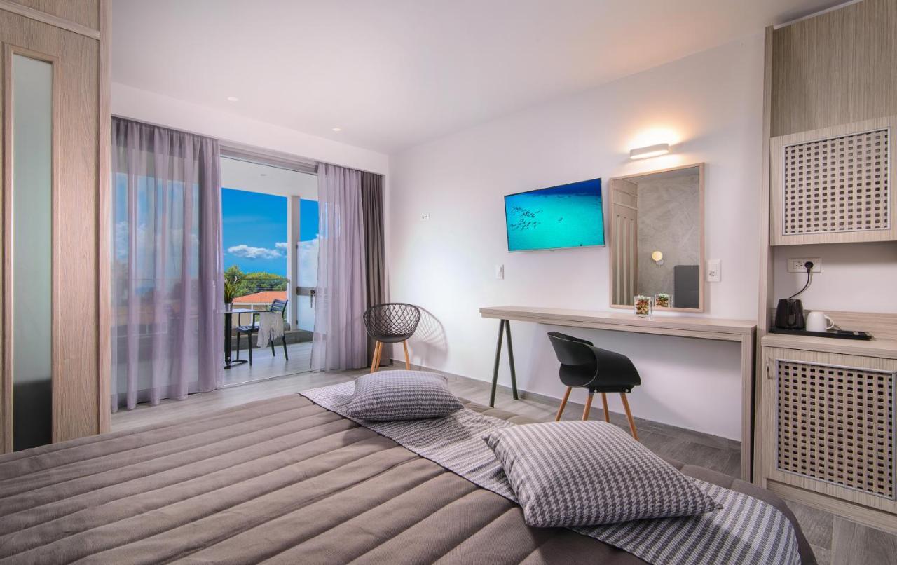 Lagomandra Beach Hotel Dış mekan fotoğraf