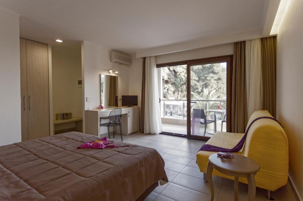 Lagomandra Beach Hotel Dış mekan fotoğraf