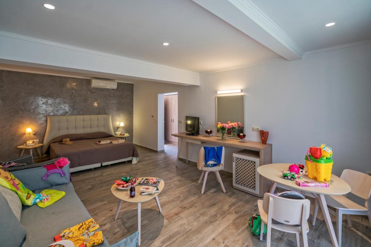 Lagomandra Beach Hotel Dış mekan fotoğraf