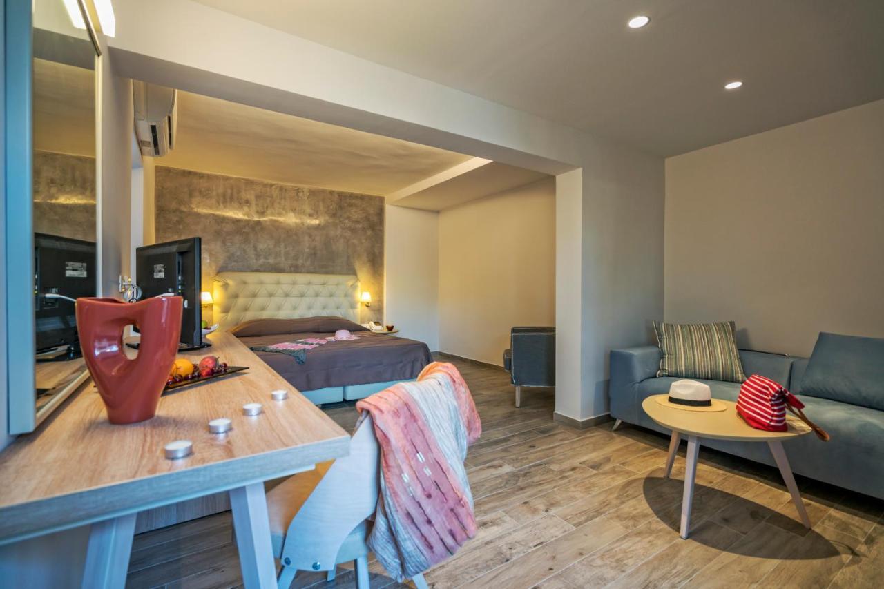 Lagomandra Beach Hotel Dış mekan fotoğraf