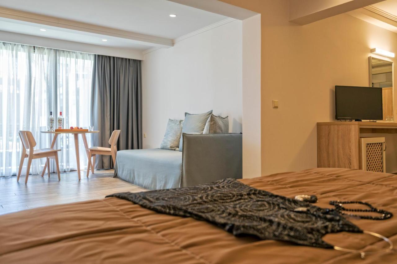 Lagomandra Beach Hotel Dış mekan fotoğraf