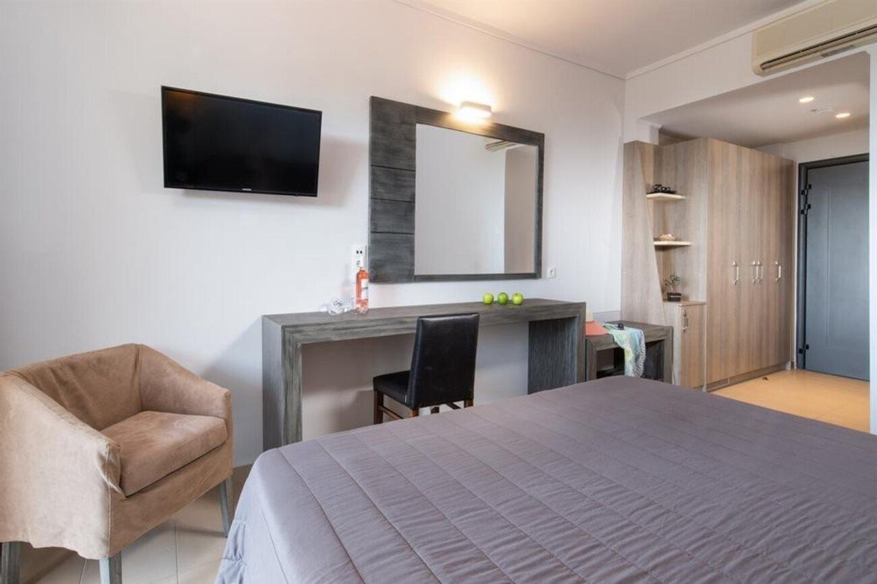 Lagomandra Beach Hotel Dış mekan fotoğraf