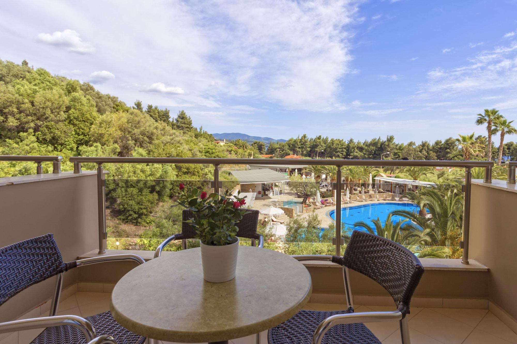 Lagomandra Beach Hotel Dış mekan fotoğraf