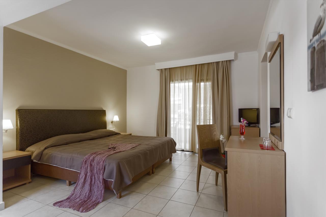 Lagomandra Beach Hotel Dış mekan fotoğraf